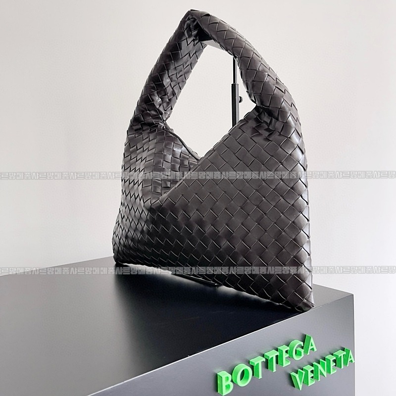 보테가베네타미디움홉 20260222-164048-002루.jpg