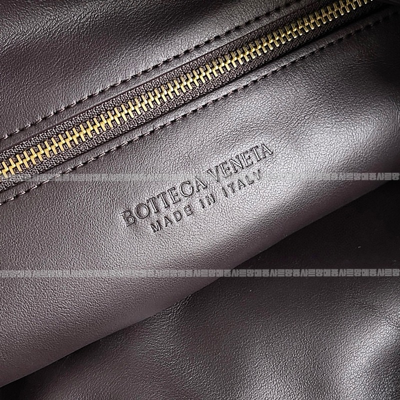 보테가베네타미디움홉 20260222-164049-007루.jpg