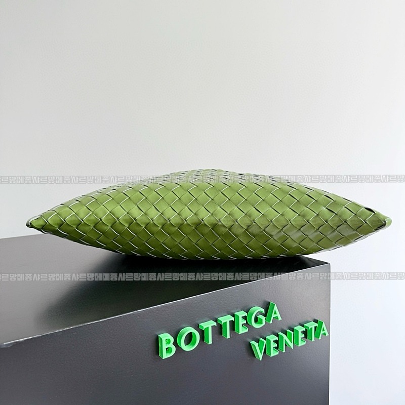 보테가베네타미디움홉 20260222-164237-003루.jpg