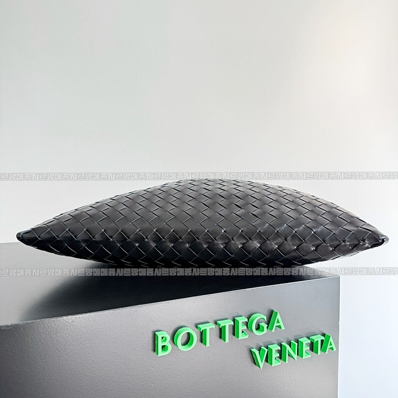 보테가베네타미디움홉 20260222-164458-003루.jpg