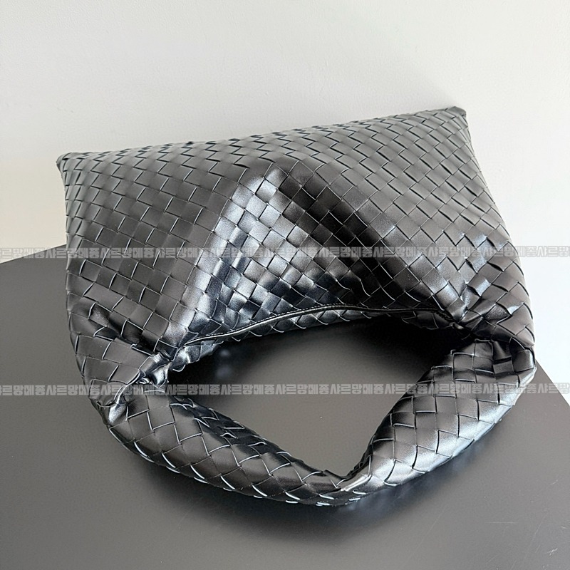 보테가베네타미디움홉 20260222-164458-006루.jpg