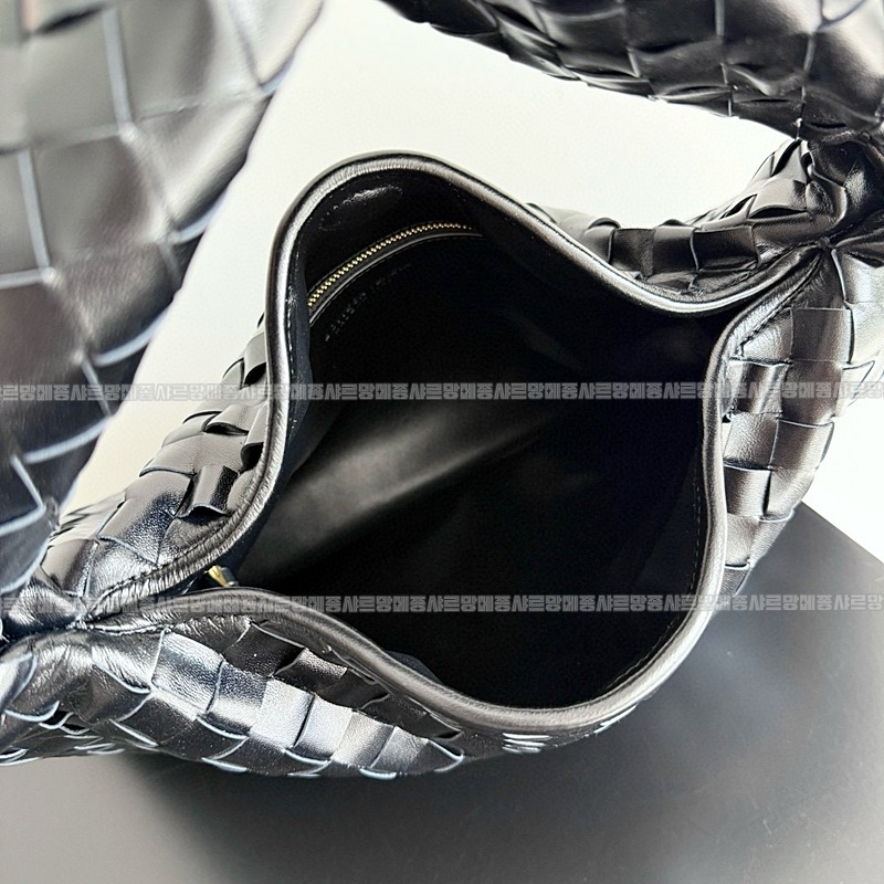 보테가베네타미디움홉 20260222-164459-009루.jpg