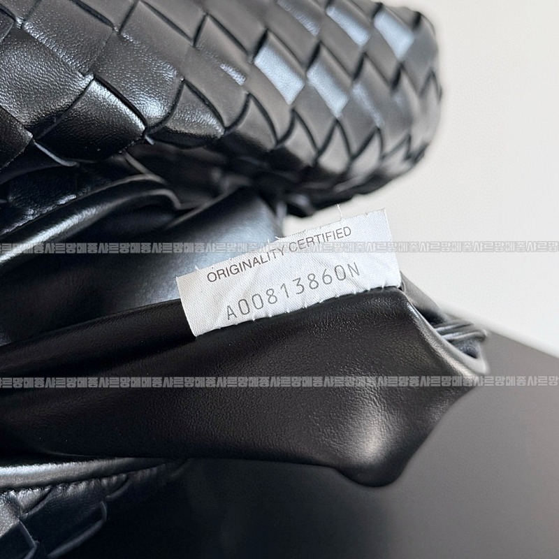 보테가베네타미디움홉 20260222-164459-008루.jpg