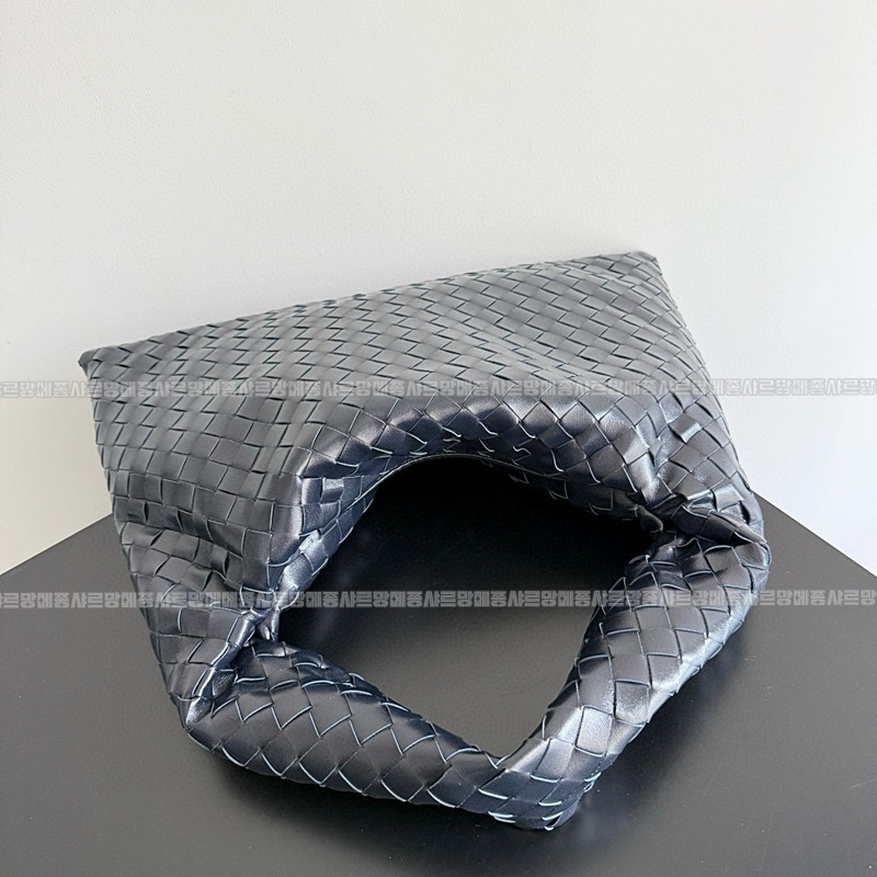 보테가베네타미디움홉 20260222-165325-006루.jpg