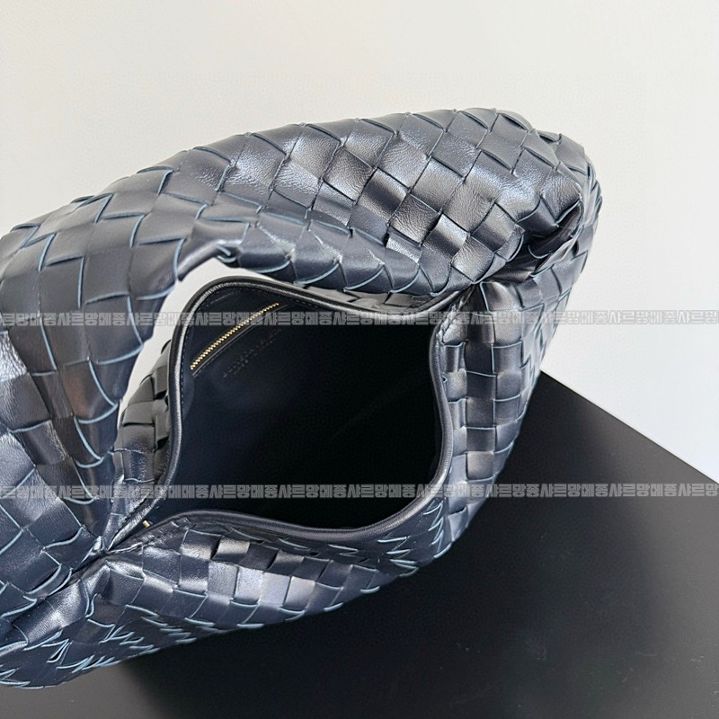 보테가베네타미디움홉 20260222-165325-009루.jpg