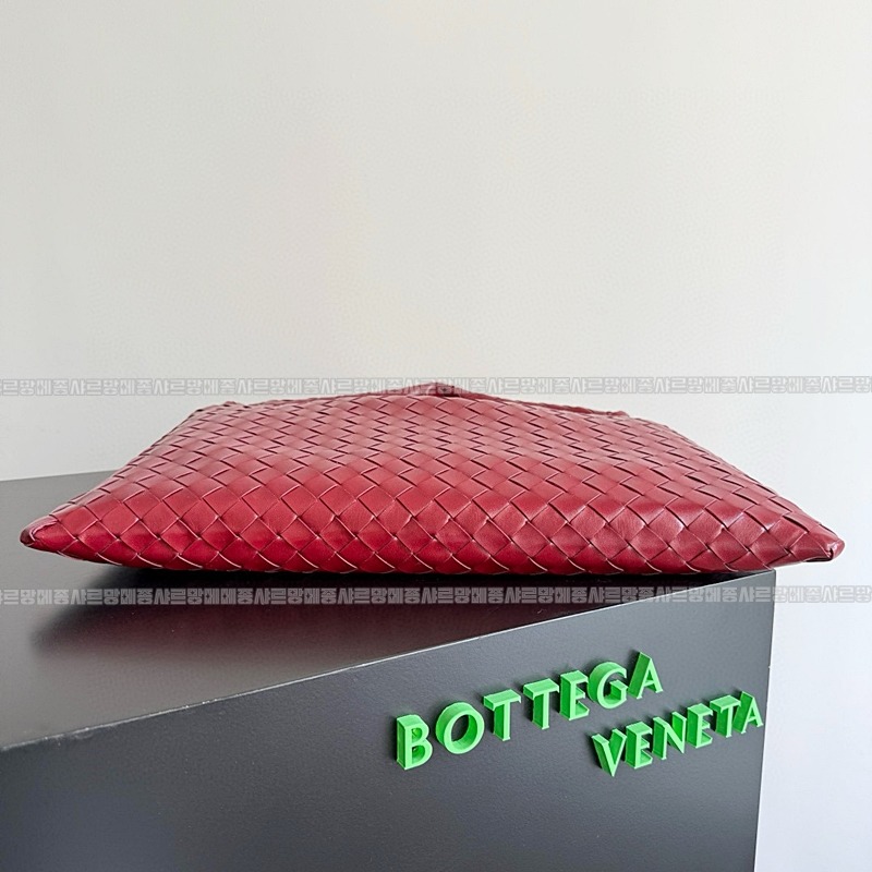 보테가베네타미디움홉 20260222-165815-003루.jpg