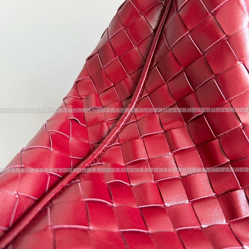 보테가베네타미디움홉 20260222-165815-004루.jpg