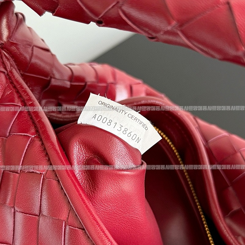 보테가베네타미디움홉 20260222-165815-008루.jpg