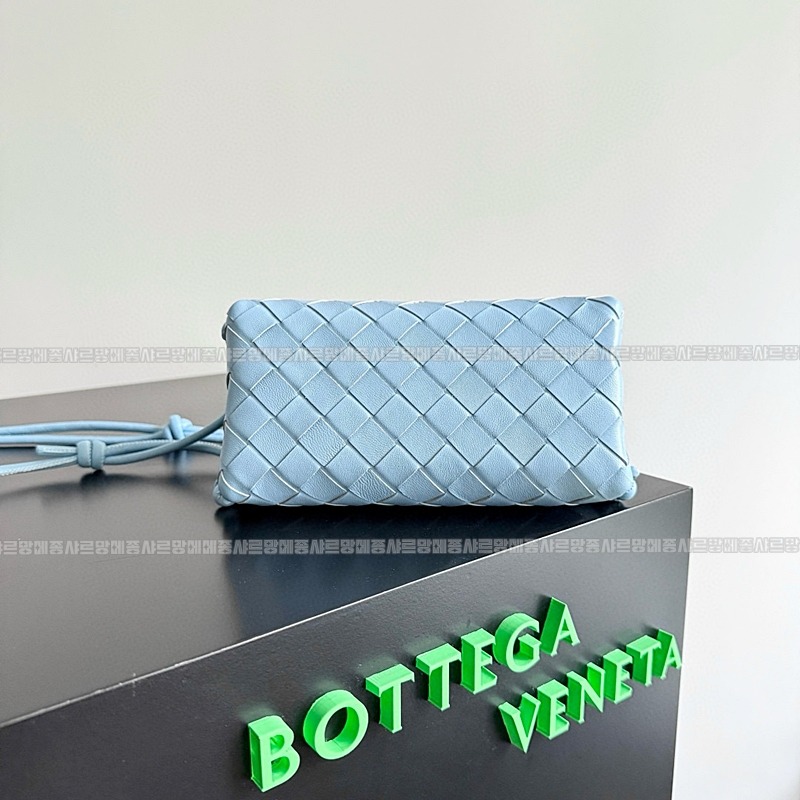 보테가베네타콘서트파우치20260223-094945-003루.jpg