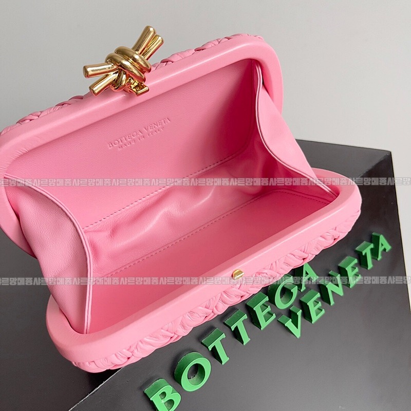 보테가베네타놋백20260223-101350-009루.jpg