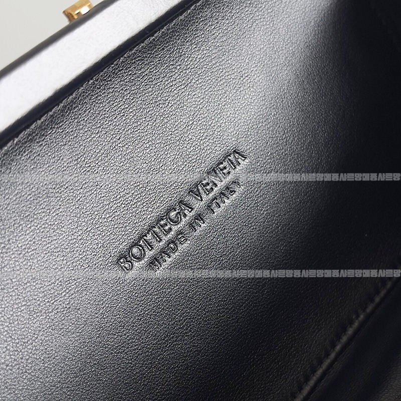 보테가베네타놋백20260223-102540-008루.jpg