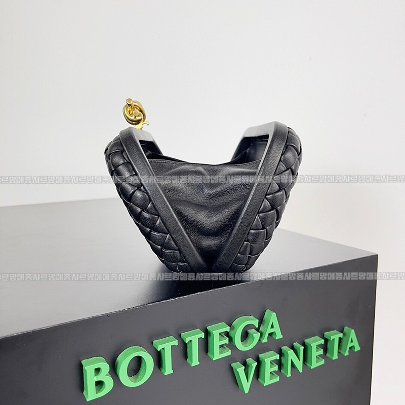 보테가베네타놋백20260223-111537-005루.jpg