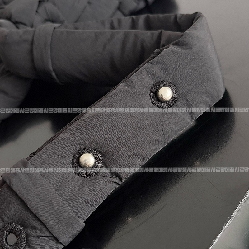 보테가베네타럼플메신저 20260223-112558-006루.jpg