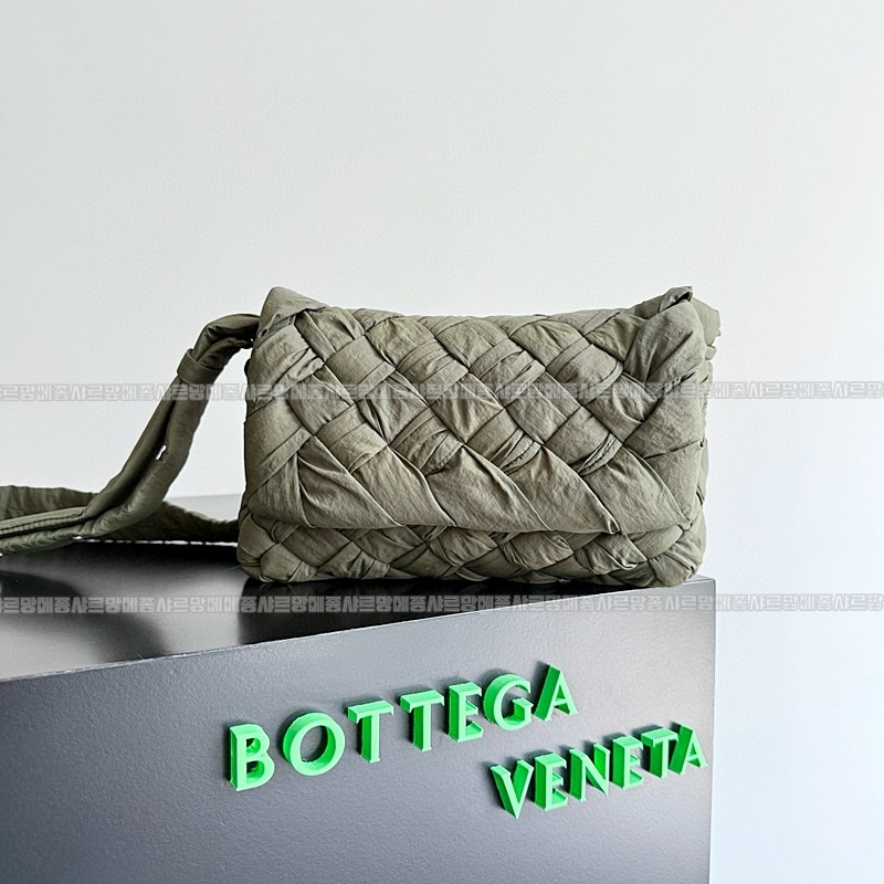 보테가베네타럼플메신저 20260223-112857-001루.jpg