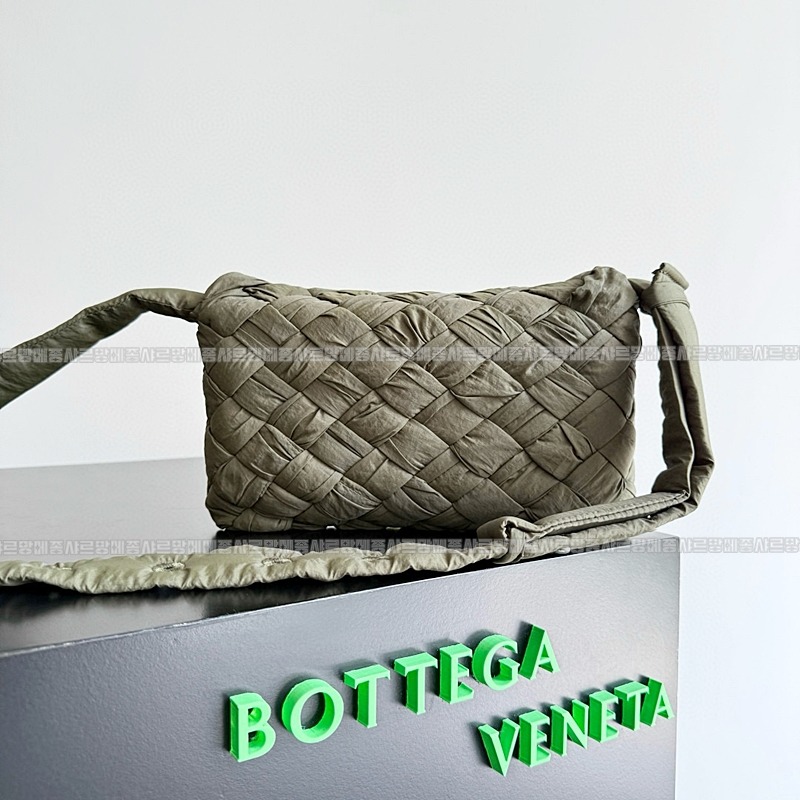 보테가베네타럼플메신저 20260223-112857-003루.jpg