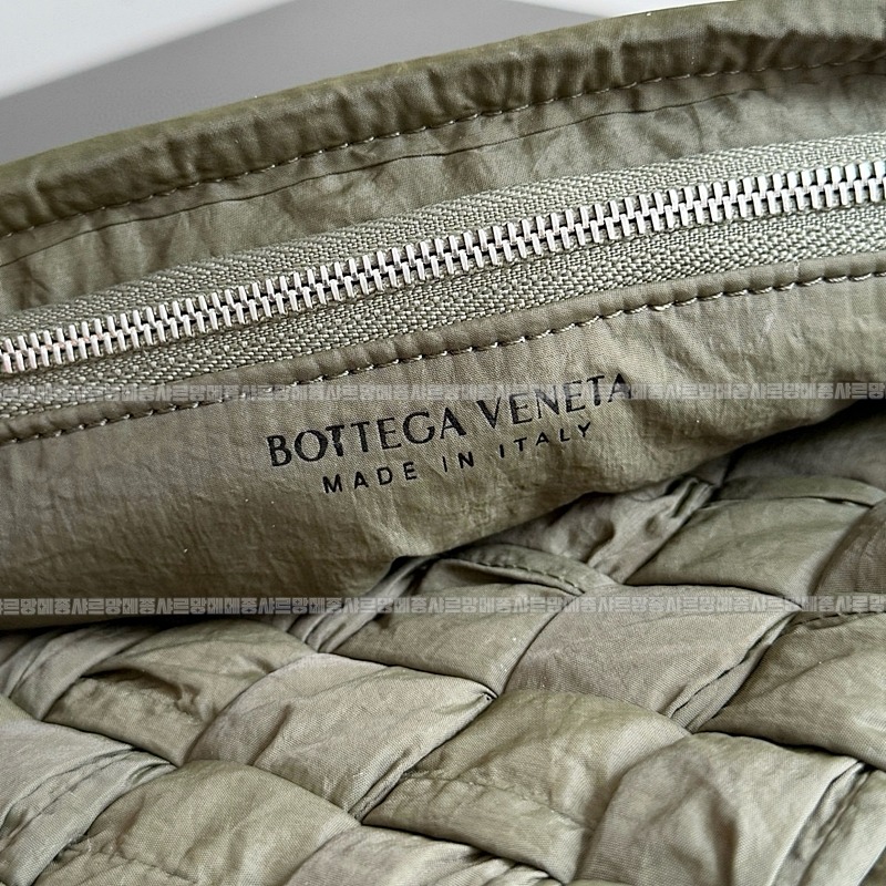 보테가베네타럼플메신저 20260223-112858-007루.jpg