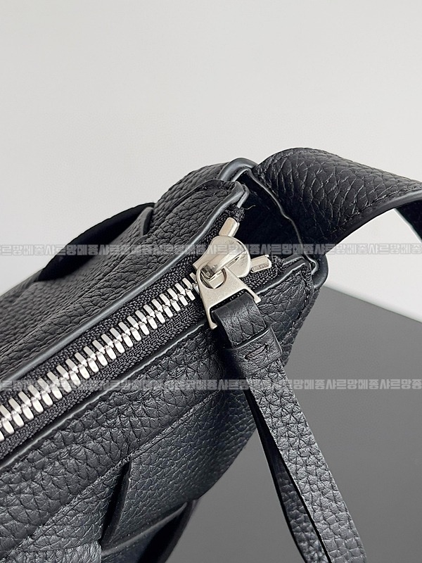 보테가베네타디아고호보백 20260223-134500-005루.jpg