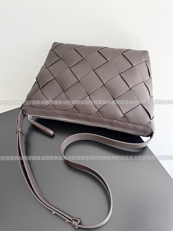 보테가베네타디아고호보백 20260223-134642-003루.jpg