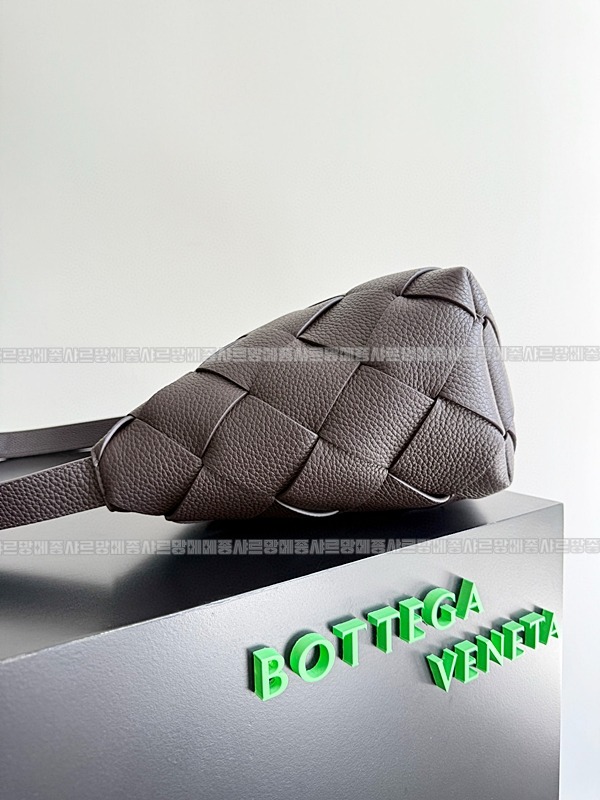 보테가베네타디아고호보백 20260223-134642-002루.jpg