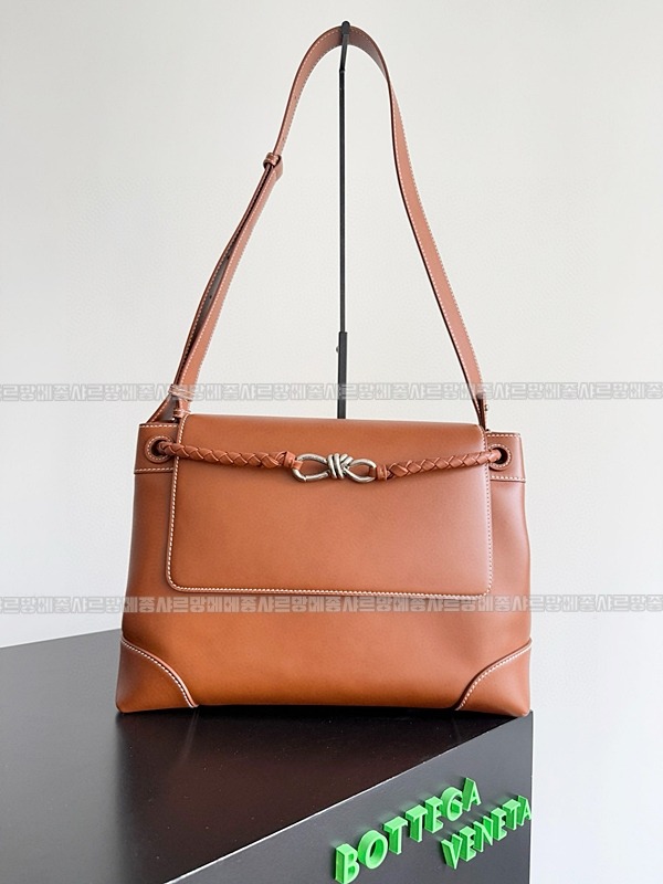 보테가베네타안티모아메신저백 20260223-142926-001루.jpg