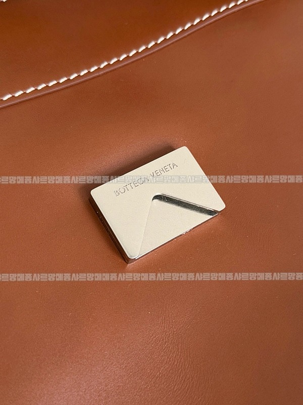 보테가베네타안티모아메신저백 20260223-142926-007루.jpg