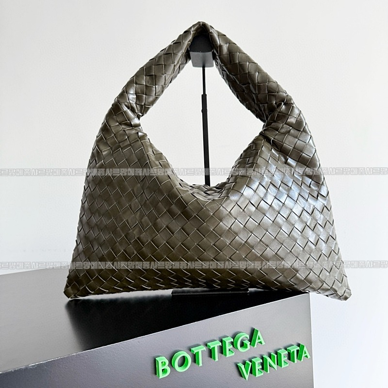 보테가베네타미디움홉 20260223-143724-001루.jpg