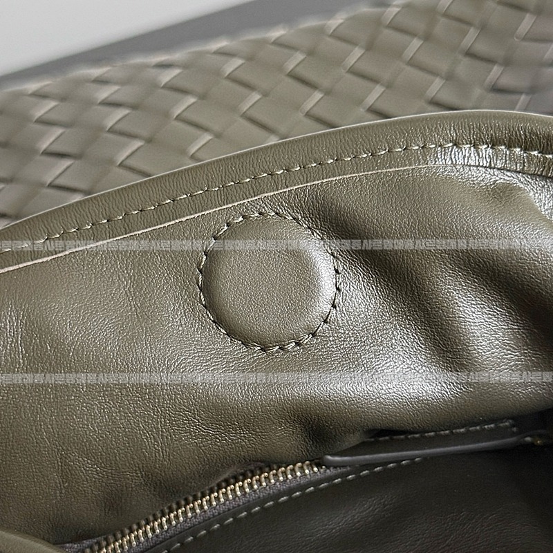 보테가베네타미디움홉 20260223-143725-006루.jpg