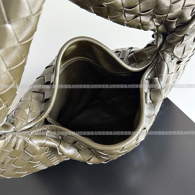 보테가베네타미디움홉 20260223-143725-009루.jpg