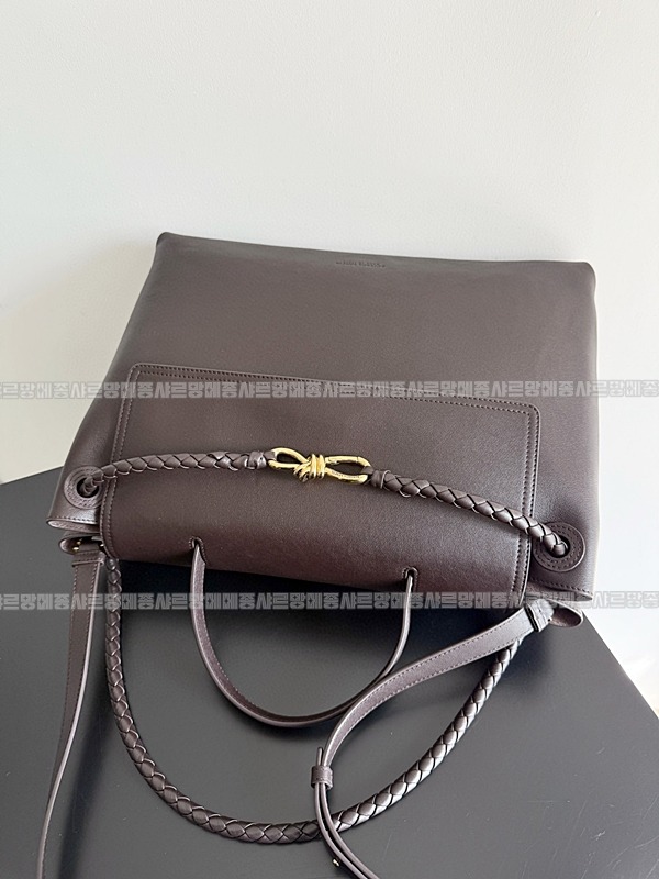 보테가베네타차오차오라지 20260223-150654-007루.jpg