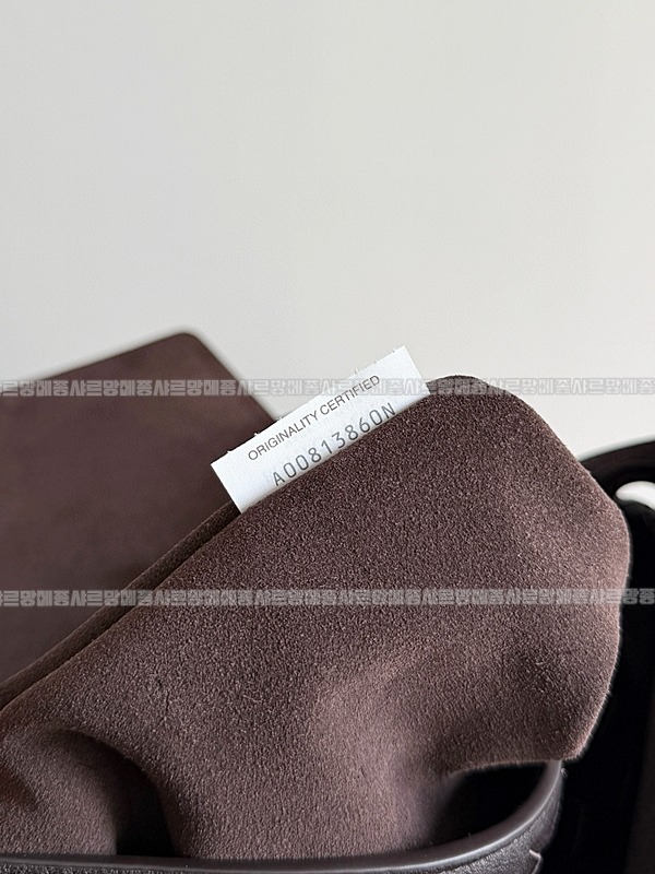 보테가베네타차오차오라지 20260223-150654-008루.jpg