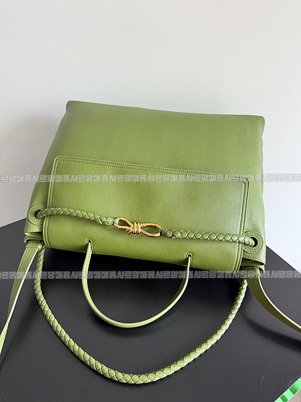 보테가베네타차오차오라지 20260223-152125-007루.jpg