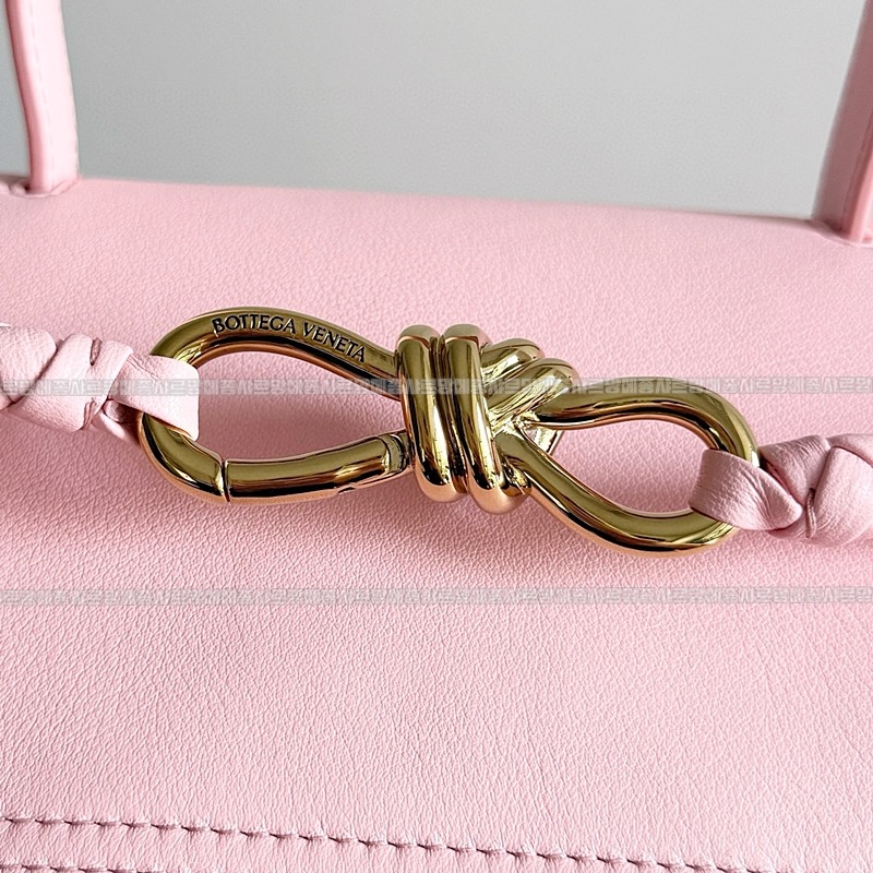 보테가베네타차오차오미디움 20260223-152351-004루.jpg