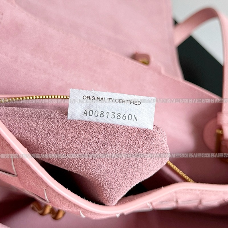 보테가베네타차오차오미디움 20260223-152352-007루.jpg