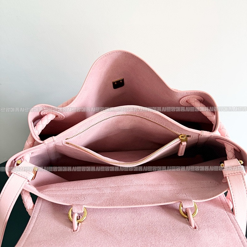 보테가베네타차오차오미디움 20260223-152352-008루.jpg