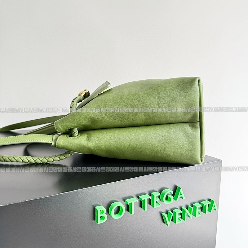 보테가베네타차오차오미디움 20260223-152611-003루.jpg