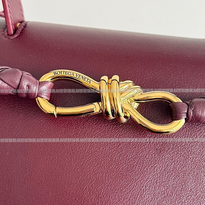 보테가베네타차오차오미디움 20260223-152956-005루.jpg