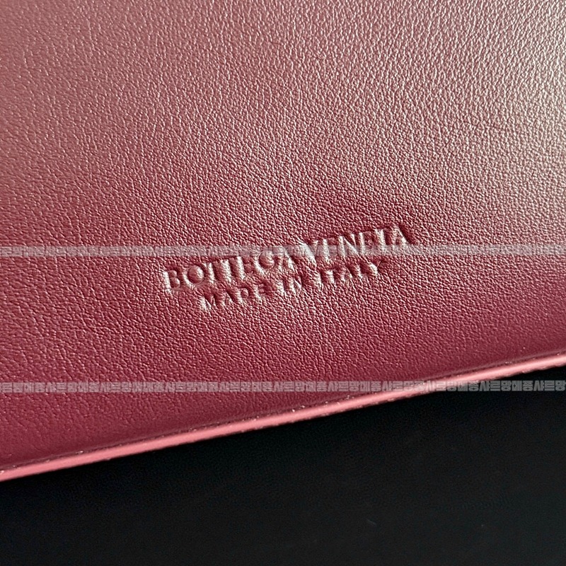 보테가베네타차오차오미디움 20260223-152956-006루.jpg