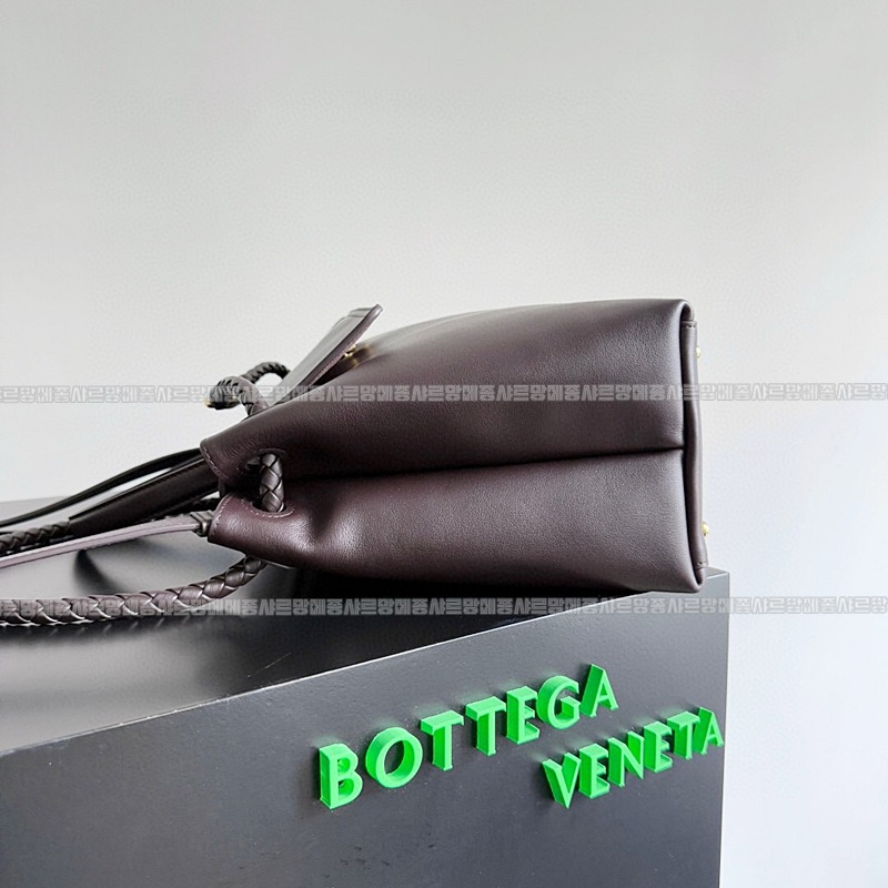 보테가베네타차오차오미디움 20260223-153411-003루.jpg