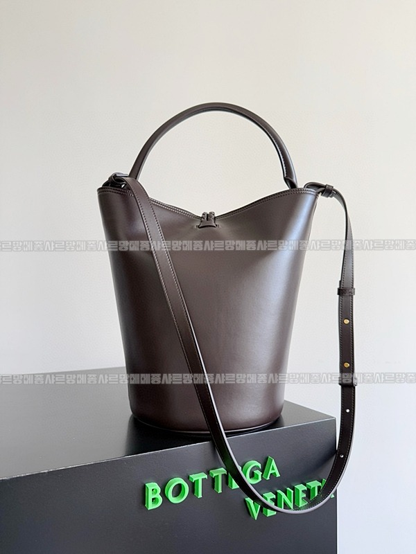 보테가베네타리베르타버킷백 20260223-154334-003루.jpg