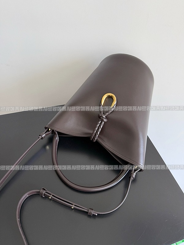 보테가베네타리베르타버킷백 20260223-154334-004루.jpg