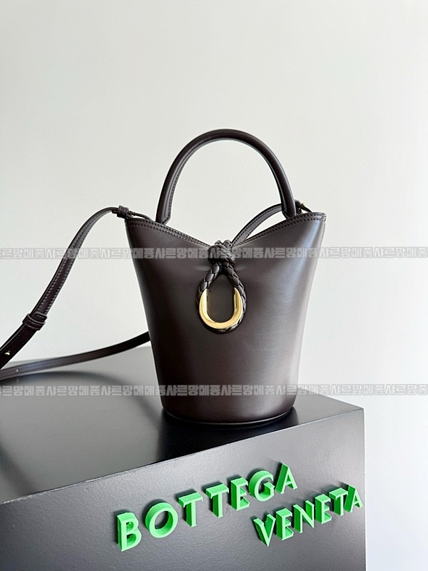 보테가베네타리베르타버킷백 20260223-154907-001루.jpg
