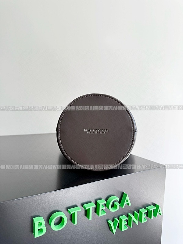 보테가베네타리베르타버킷백 20260223-154907-005루.jpg