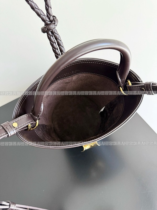 보테가베네타리베르타버킷백 20260223-154908-009루.jpg