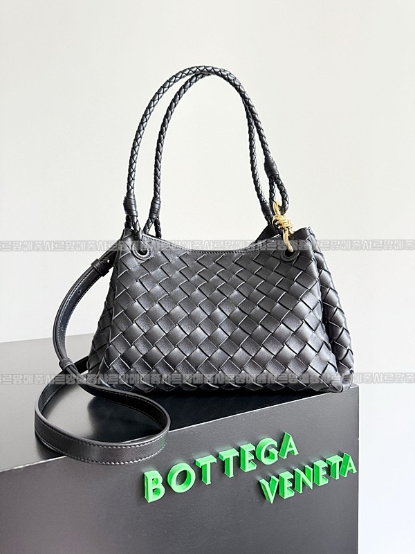 보테가베네타파라슈트백 20260223-155513-001루.jpg