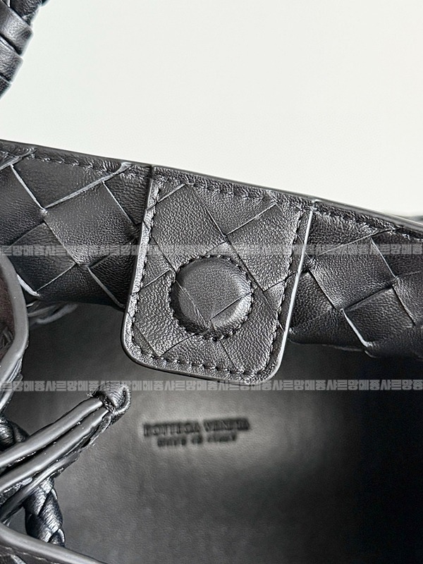 보테가베네타파라슈트백 20260223-155514-007루.jpg