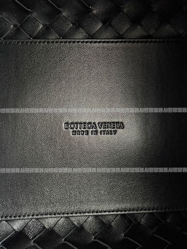보테가베네타파라슈트백 20260223-155514-008루.jpg