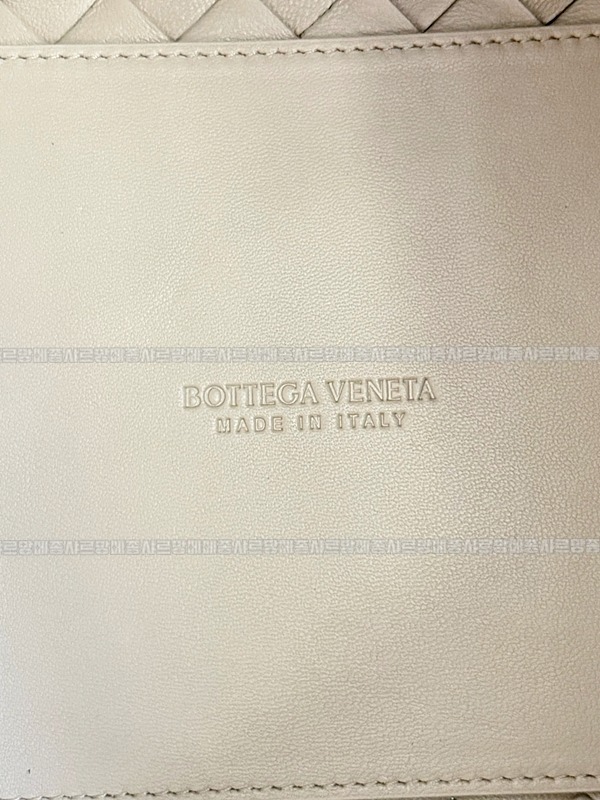 보테가베네타파라슈트백 20260223-155920-008루.jpg