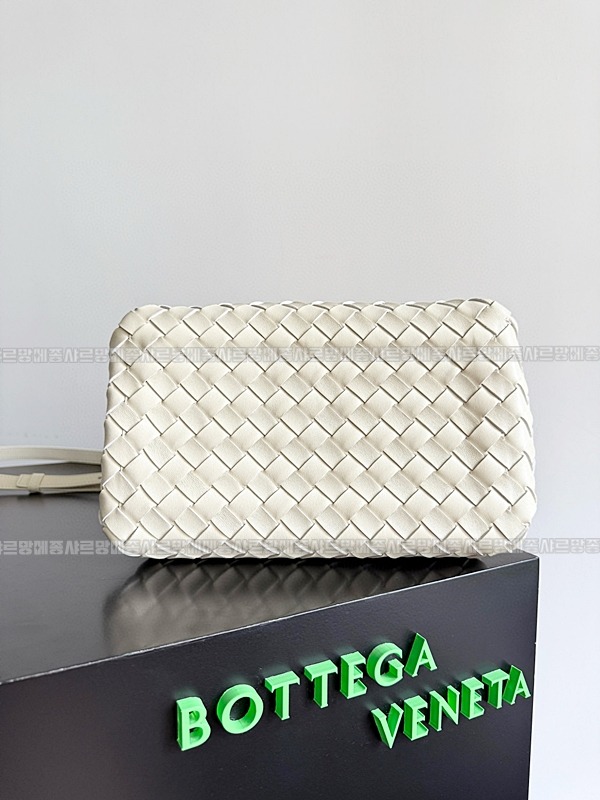 보테가베네타파라슈트백 20260223-162040-004루.jpg