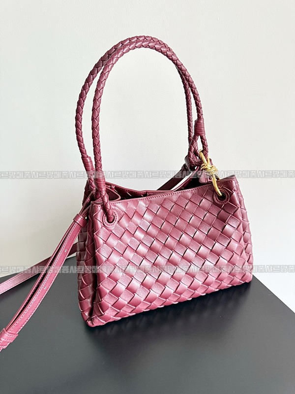 보테가베네타파라슈트백 20260223-162242-002루.jpg