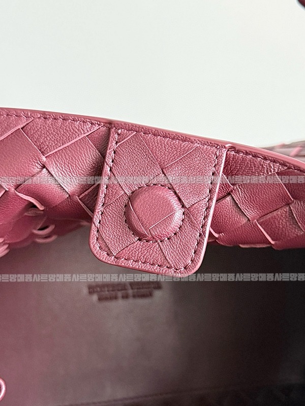 보테가베네타파라슈트백 20260223-162242-007루.jpg